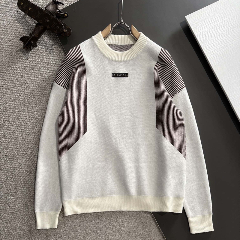 Ba*len*cia*ga sweaters